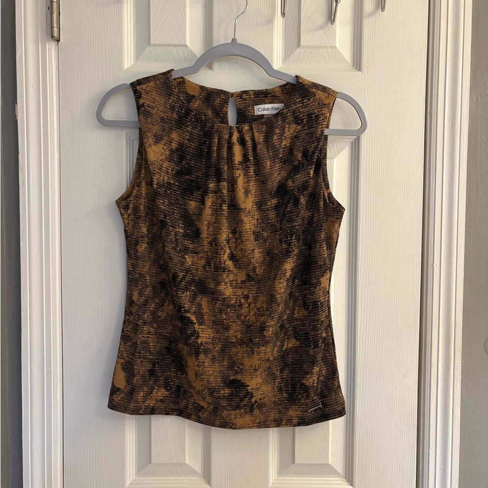 Ladies Calvin Klein Sleeveless Blouse Size Petite Small.